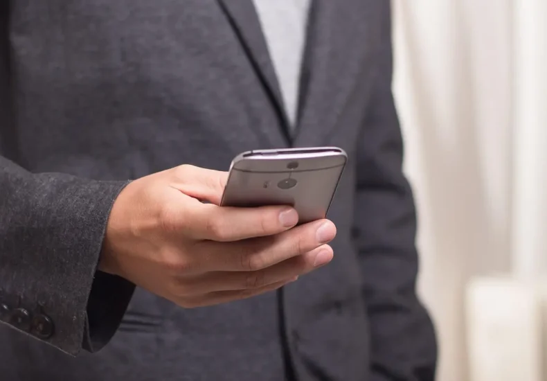 53 25 52 72 – Sikker at svare?