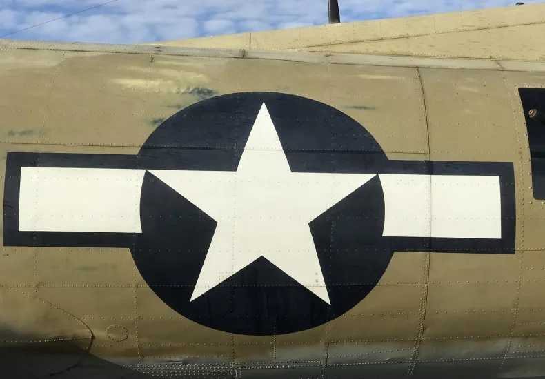 Hvem ringer fra telefonnummer 96 10 17 17?