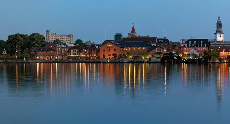 Hvornår er der Open by Night i Aalborg centrum?