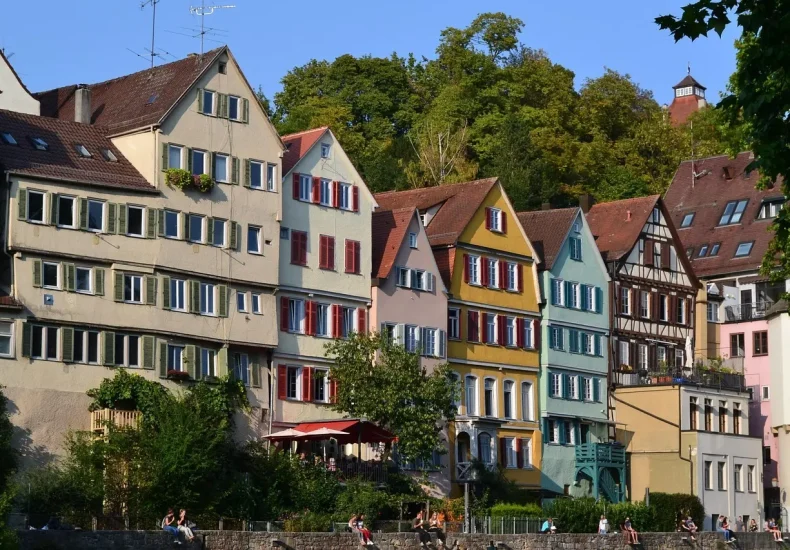 Sådan finder du studierabatter i Odense i 2025